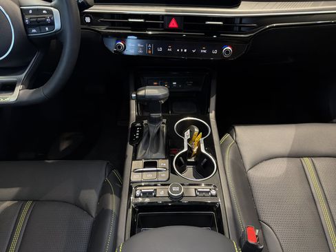 Certified 2026 Kia K5 GT w/ GT1 Package FWD image 18