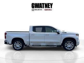 Used 2024 Chevrolet Silverado 1500 High Country w/ High Country Premium Package AWD/4WD video 2