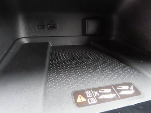 New 2026 Chevrolet Traverse RS w/ LPO, Floor Liner Package image 12