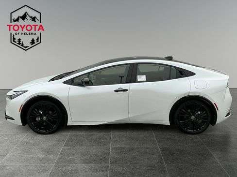 New 2026 Toyota Prius Plug-In Hybrid image 2