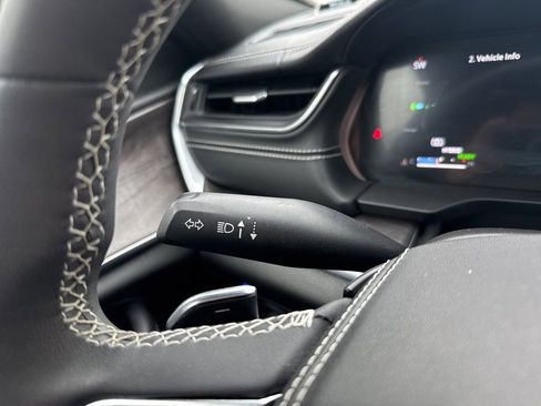 Used 2022 Jeep Grand Cherokee Overland image 20