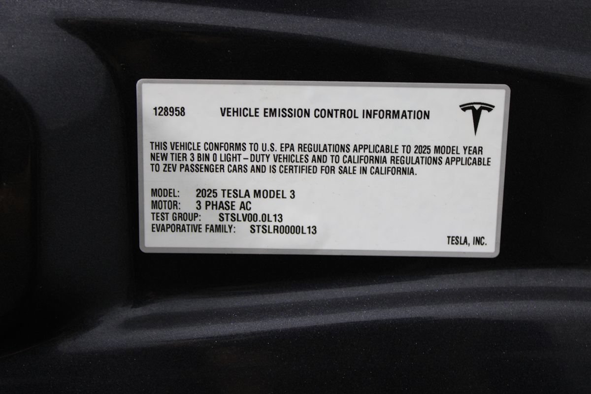 Used 2025 Tesla Model 3 Long Range RWD image 34