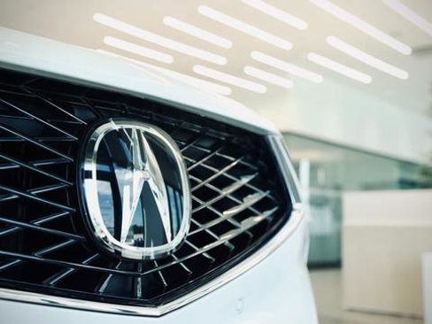 Used 2018 Acura ILX w/ Premium Package image 4