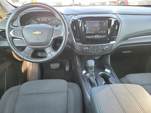 Used 2023 Chevrolet Traverse LT image 11