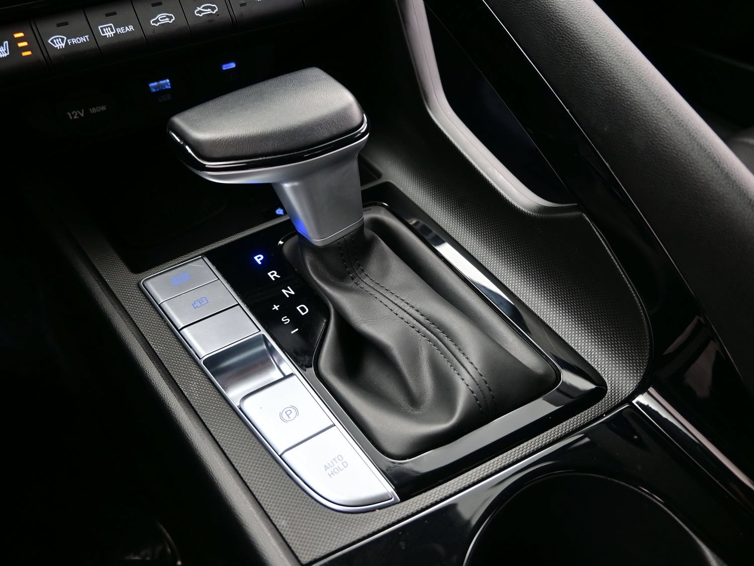 Certified 2025 Hyundai Elantra Limited FWD image 21