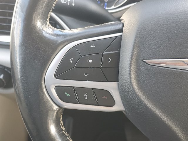 Used 2021 Chrysler Pacifica Touring-L FWD image 24