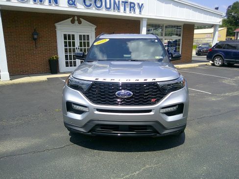 Used 2022 Ford Explorer ST w/ Equipment Group 401A image 4