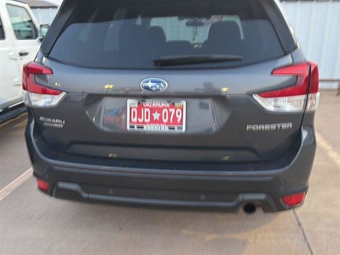 Used 2020 Subaru Forester Limited AWD/4WD image 10