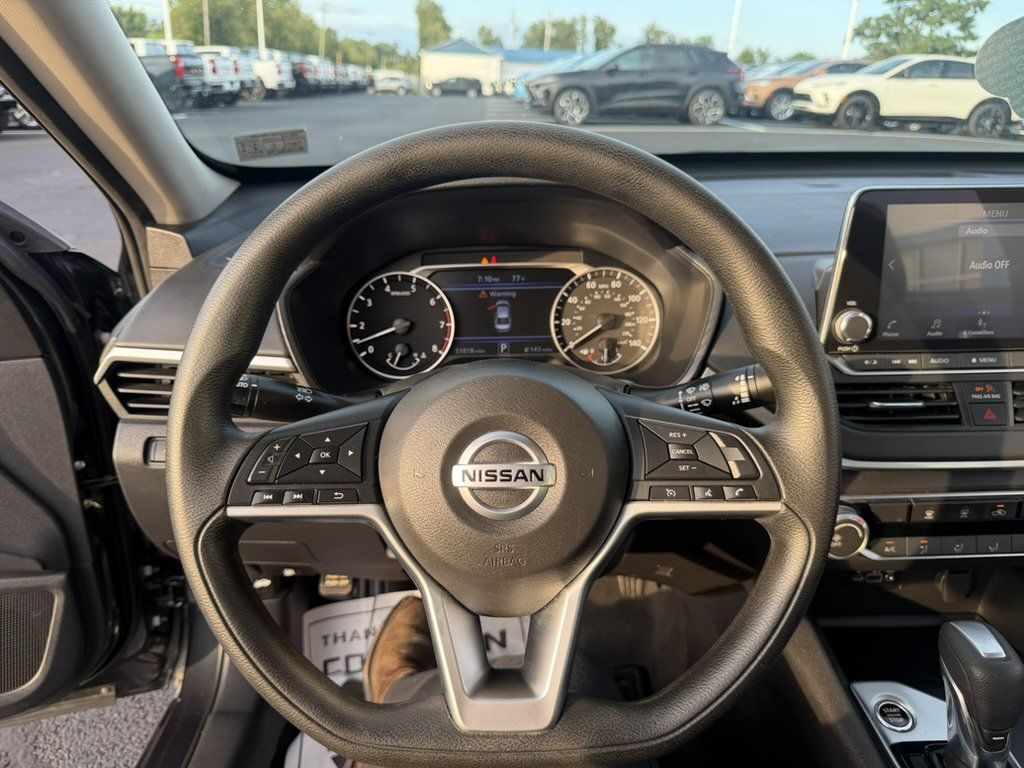 Used 2022 Nissan Altima 2.5 SV FWD image 19