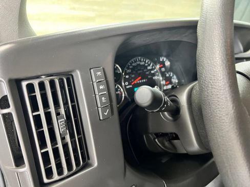 Used 2025 Chevrolet Express 2500 w/ Driver Convenience Package RWD image 23