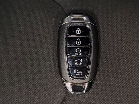 Used 2023 Hyundai Elantra SEL w/ Convenience Package FWD image 32