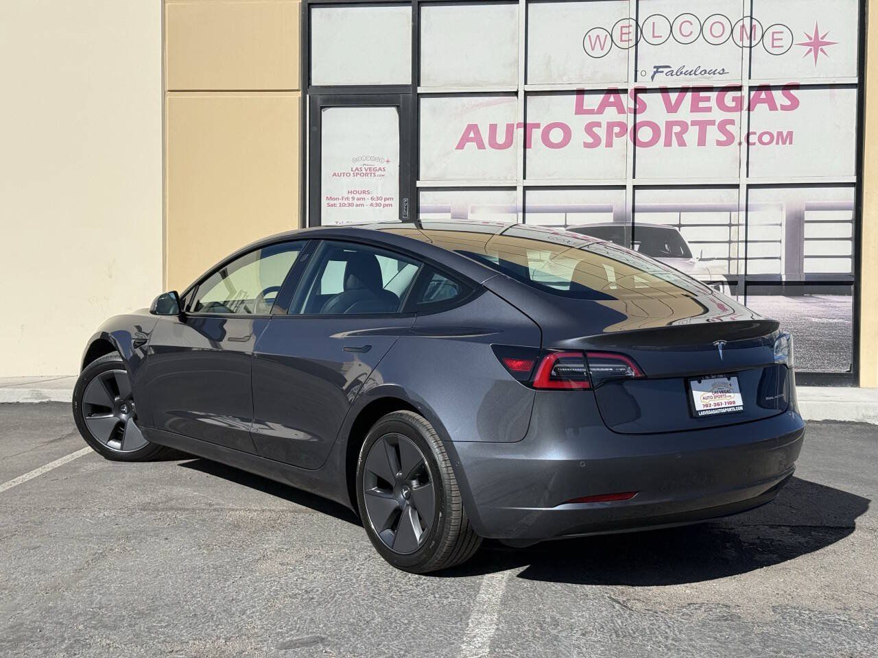 Used 2022 Tesla Model 3 Long Range AWD/4WD image 9