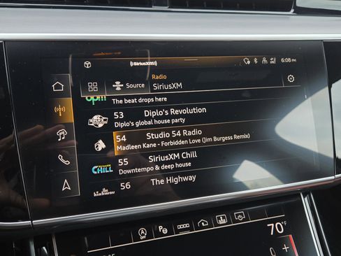 Used 2024 Audi S8 image 23