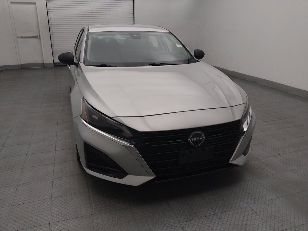 Used 2024 Nissan Altima 2.5 S FWD image 14