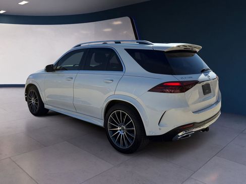 Used 2024 Mercedes-Benz GLE 450 4MATIC image 3