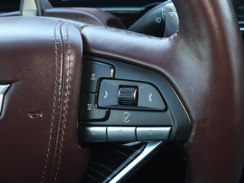 Certified 2024 Cadillac Escalade ESV V image 36