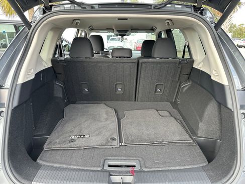 Certified 2026 Nissan Rogue SV image 26