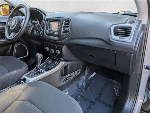 Used 2018 Jeep Compass Sport AWD/4WD image 20