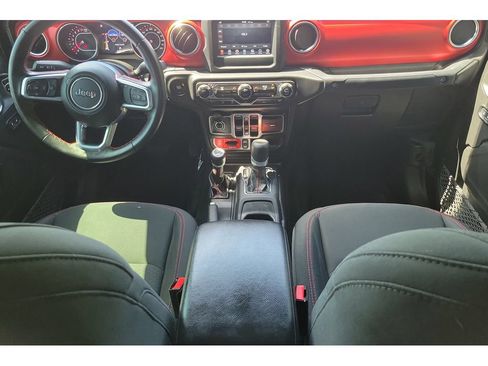 Used 2021 Jeep Gladiator Rubicon AWD/4WD image 10