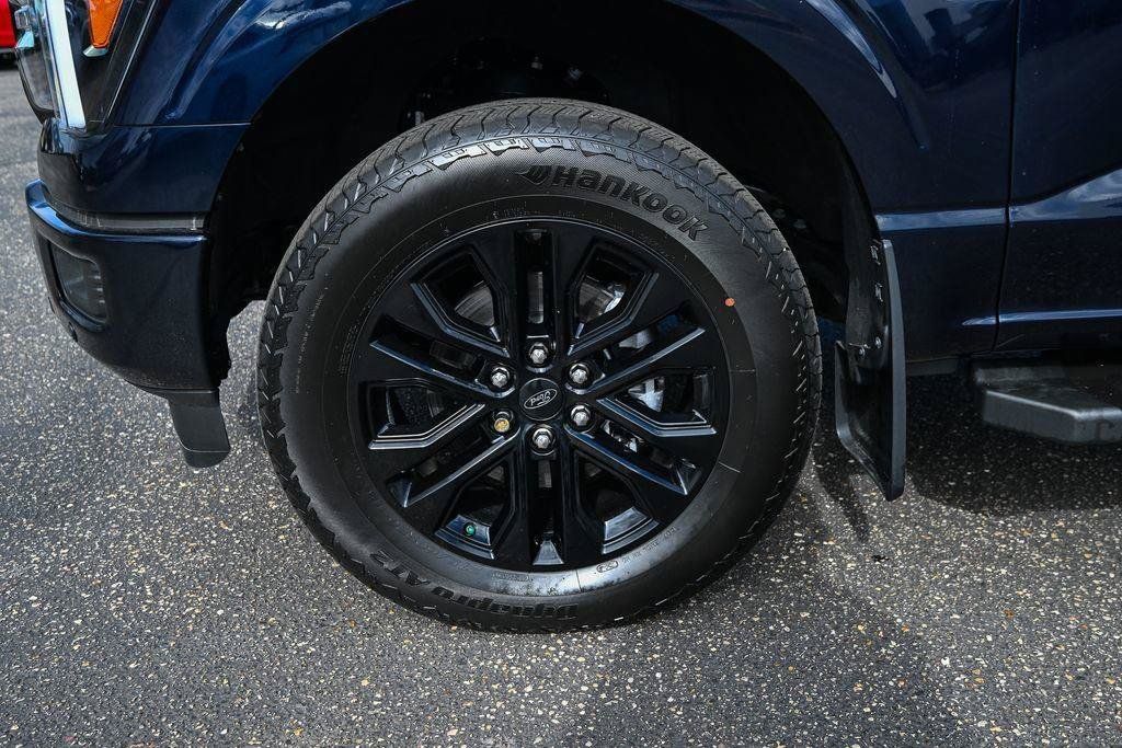 Used 2025 Ford F150 Lariat AWD/4WD image 12