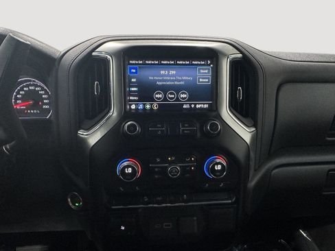 Used 2023 Chevrolet Silverado 2500 LT w/ Convenience Package AWD/4WD image 11