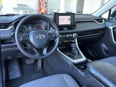 Certified 2021 Toyota RAV4 XLE image 16