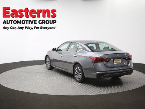Used 2024 Nissan Altima 2.5 SV FWD image 64
