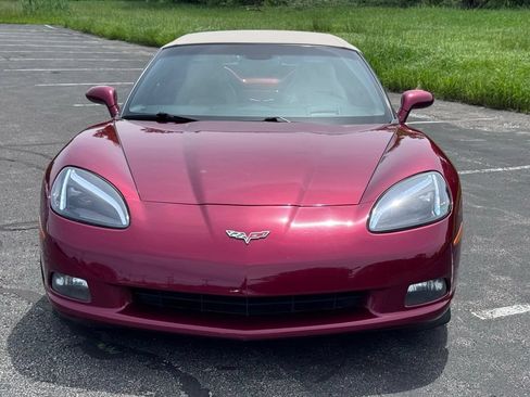 Used 2007 Chevrolet Corvette Convertible w/ Preferred Equipment Group RWD image 3
