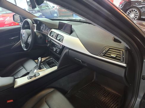 Used 2017 BMW 320i xDrive Sedan image 14