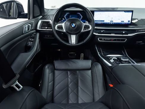 Certified 2024 BMW X5 xDrive40i w/ M Sport Package AWD/4WD image 3