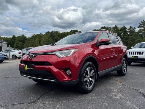 Used 2016 Toyota RAV4 XLE image 7
