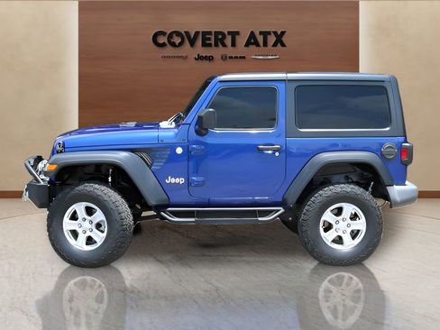 Used 2019 Jeep Wrangler Sport AWD/4WD image 2