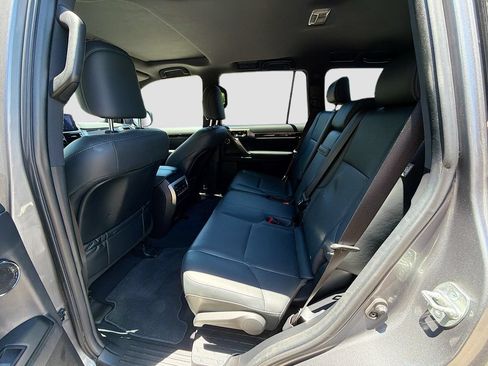 Used 2022 Lexus GX 460 Luxury w/ Accessory Package AWD/4WD image 23