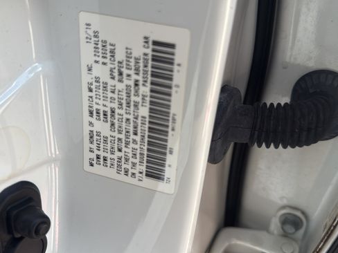 Used 2017 Acura TLX FWD image 28