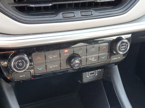 Used 2025 Jeep Compass Limited AWD/4WD image 32