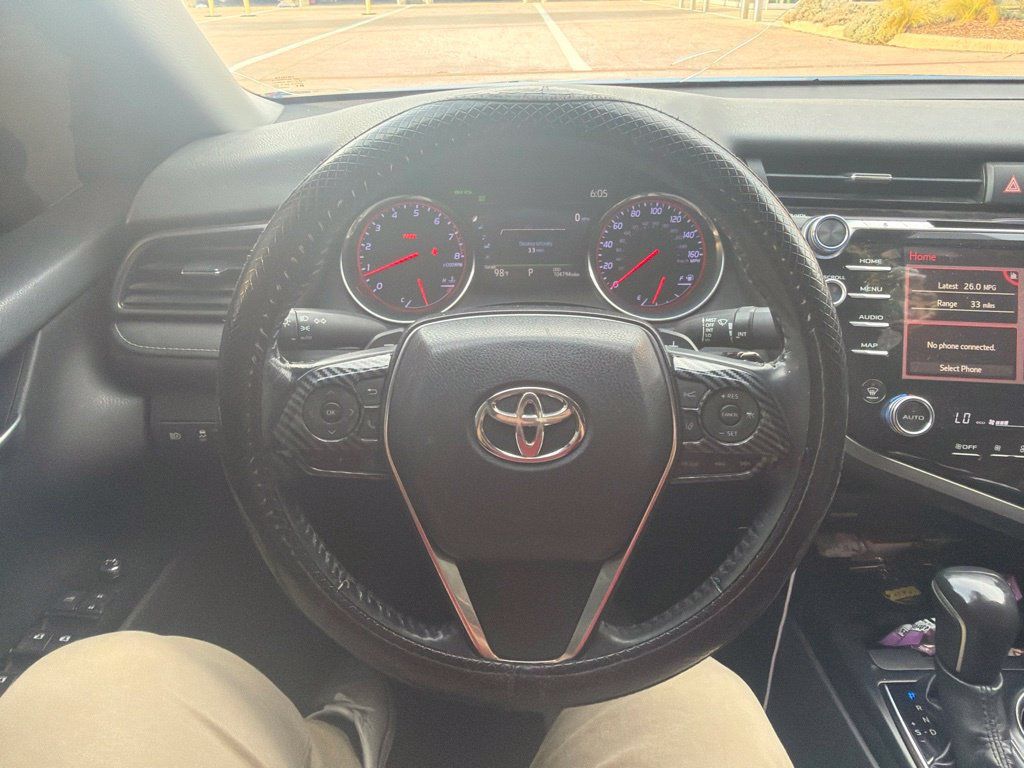 Used 2019 Toyota Camry XSE FWD image 16