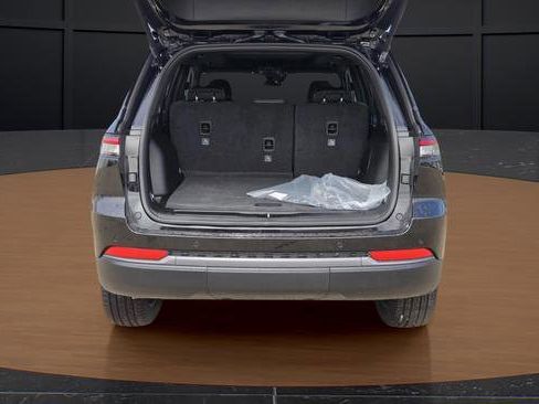 New 2026 Jeep Grand Cherokee Limited w/ Limited Altitude Package RWD image 6