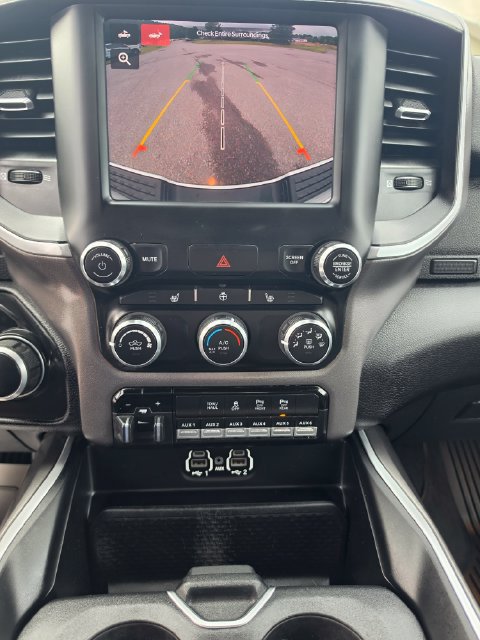 Used 2022 RAM 2500 Big Horn w/ Night Edition AWD/4WD image 19