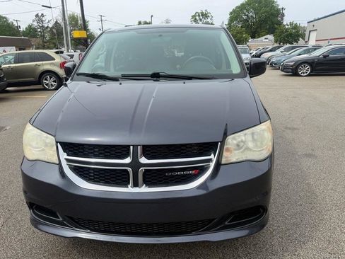 Used 2019 Dodge Grand Caravan GT FWD image 4