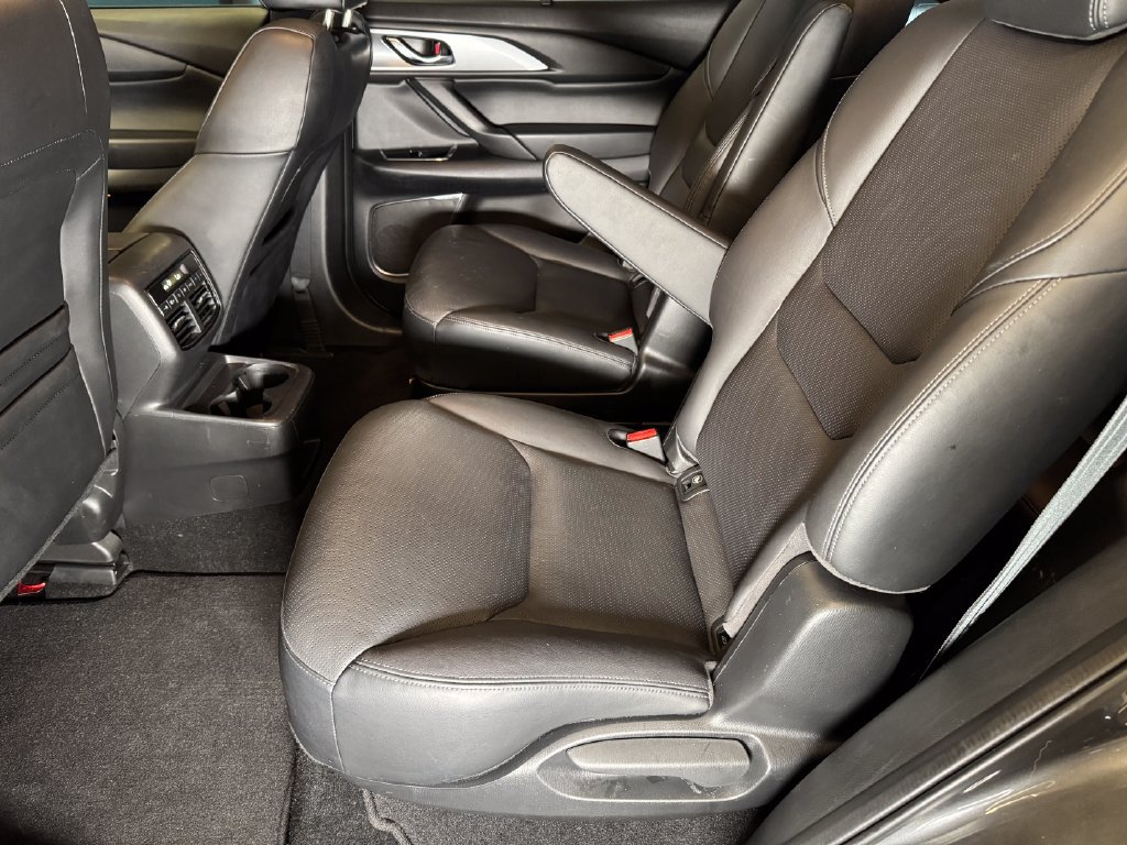 Used 2022 MAZDA CX-9 Touring Plus AWD/4WD image 21