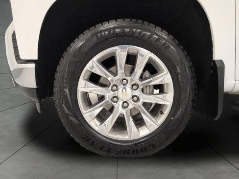 Certified 2021 Chevrolet Silverado 1500 LTZ AWD/4WD image 3
