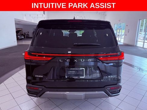 Certified 2024 Lexus LX 600 4WD w/ Interior Upgrade Package image 6