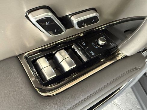 New 2026 Land Rover Range Rover Sport SE AWD/4WD image 12