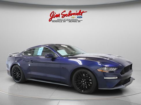 Used 2018 Ford Mustang GT Premium w/ GT Performance Package RWD image 2