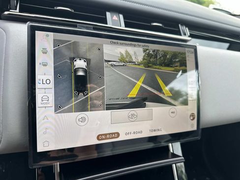 New 2026 Land Rover Range Rover Velar Dynamic SE AWD/4WD image 16