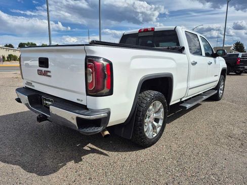 Used 2018 GMC Sierra 1500 SLT w/ SLT Premium Package AWD/4WD image 3