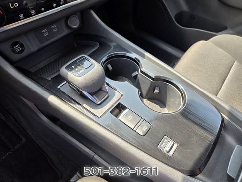 Used 2025 Nissan Rogue SV FWD image 28