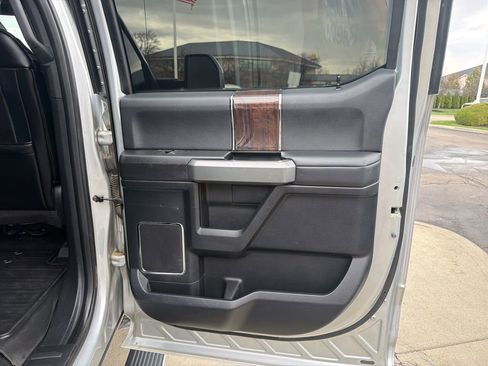 Used 2017 Ford F250 Platinum w/ Platinum Ultimate Package image 40