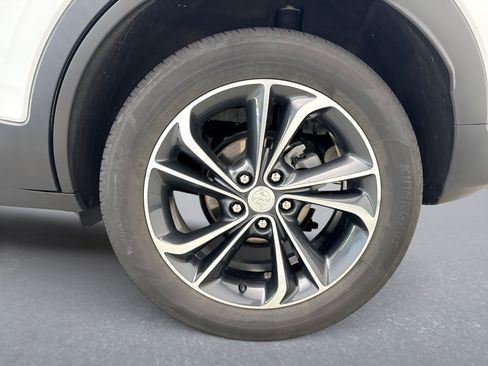 Used 2023 Buick Encore GX Select AWD/4WD image 20