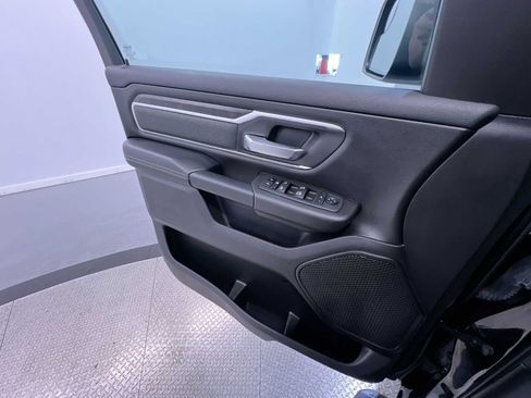 Used 2023 RAM 1500 Big Horn AWD/4WD image 32